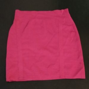 Textured pink akirt